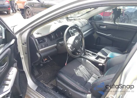 2015 Toyota Camry Se z USA, uszkodzony, nr VIN 4T1BF1FK6FU048640